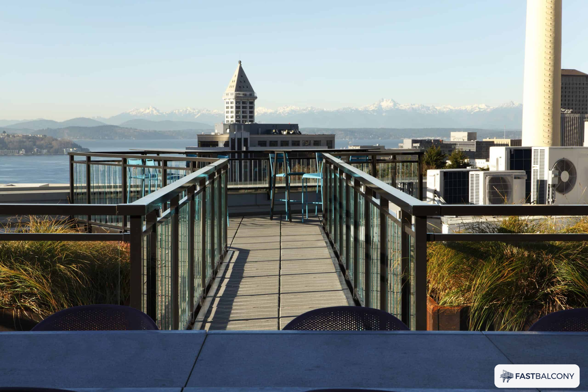 Fast Balcony Glass Railing Bolt-On Aluminum Balcony System - angle view