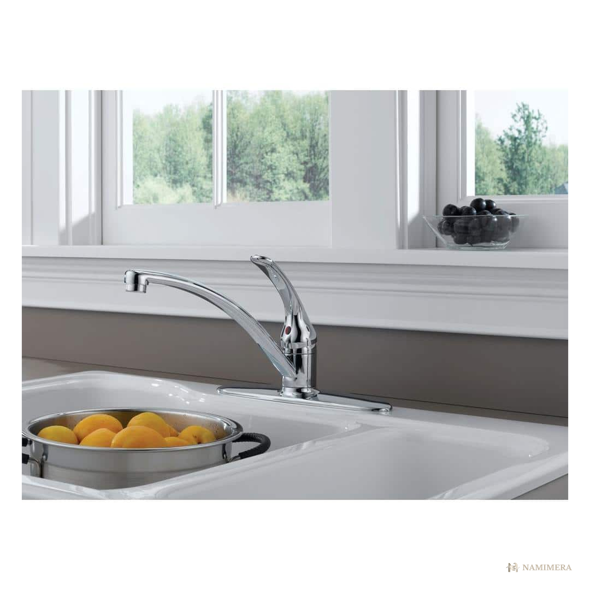 Namimera Single-Handle Standard Kitchen Faucet with Optional Side Sprayer, 1.8 GPM, Chrome - detail view