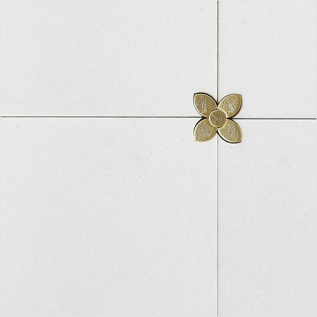 Prezio Stone Blossom Corner Waterjet Mosaic with Brass Inlay, Carrara and Bardiglio Marble - c1 finish swatch