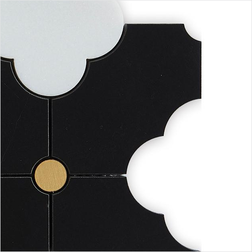 Prezio Stone Quatrefoil Clover Waterjet Mosaic with Brass Dots, Marble and Onyx - c1 finish swatch
