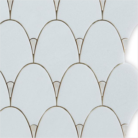 Prezio Stone Fish Scale Fan Waterjet Mosaic with Brass Tips, Polished Marble - c2 finish swatch